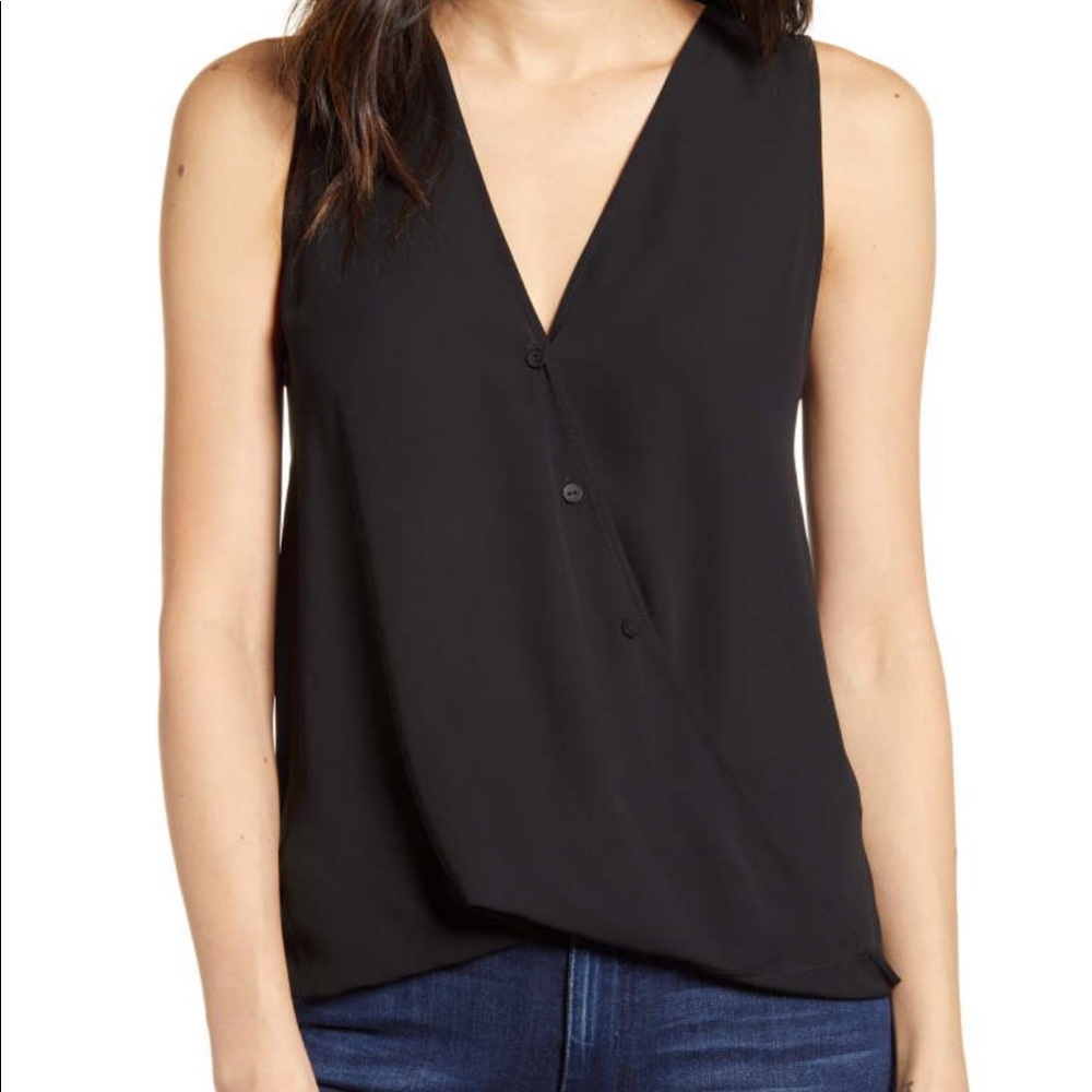 Chelsea28 sleeveless blouse